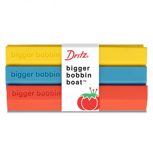 Dritz | Bigger Bobbin Boat - M Bobbins set of 3