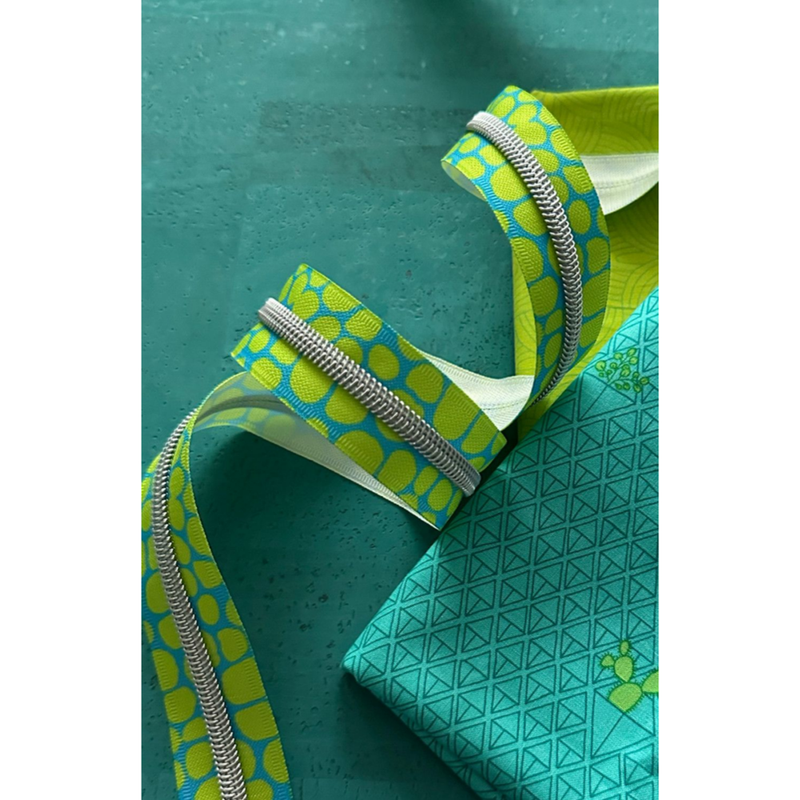Sassafras Lane - Zippers BTY | Lime Pebble Zipper Tape Nickel Coil